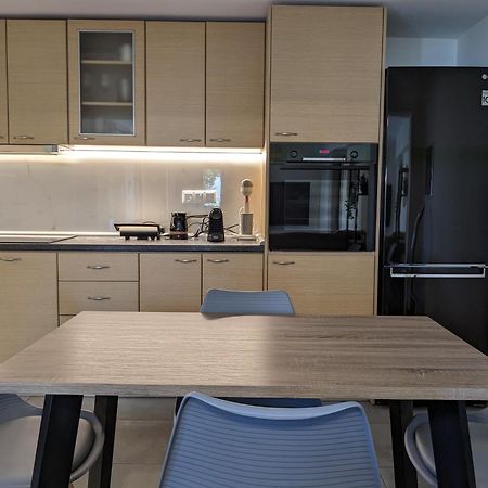 Ethos Apartment Néa Péramos Екстериор снимка