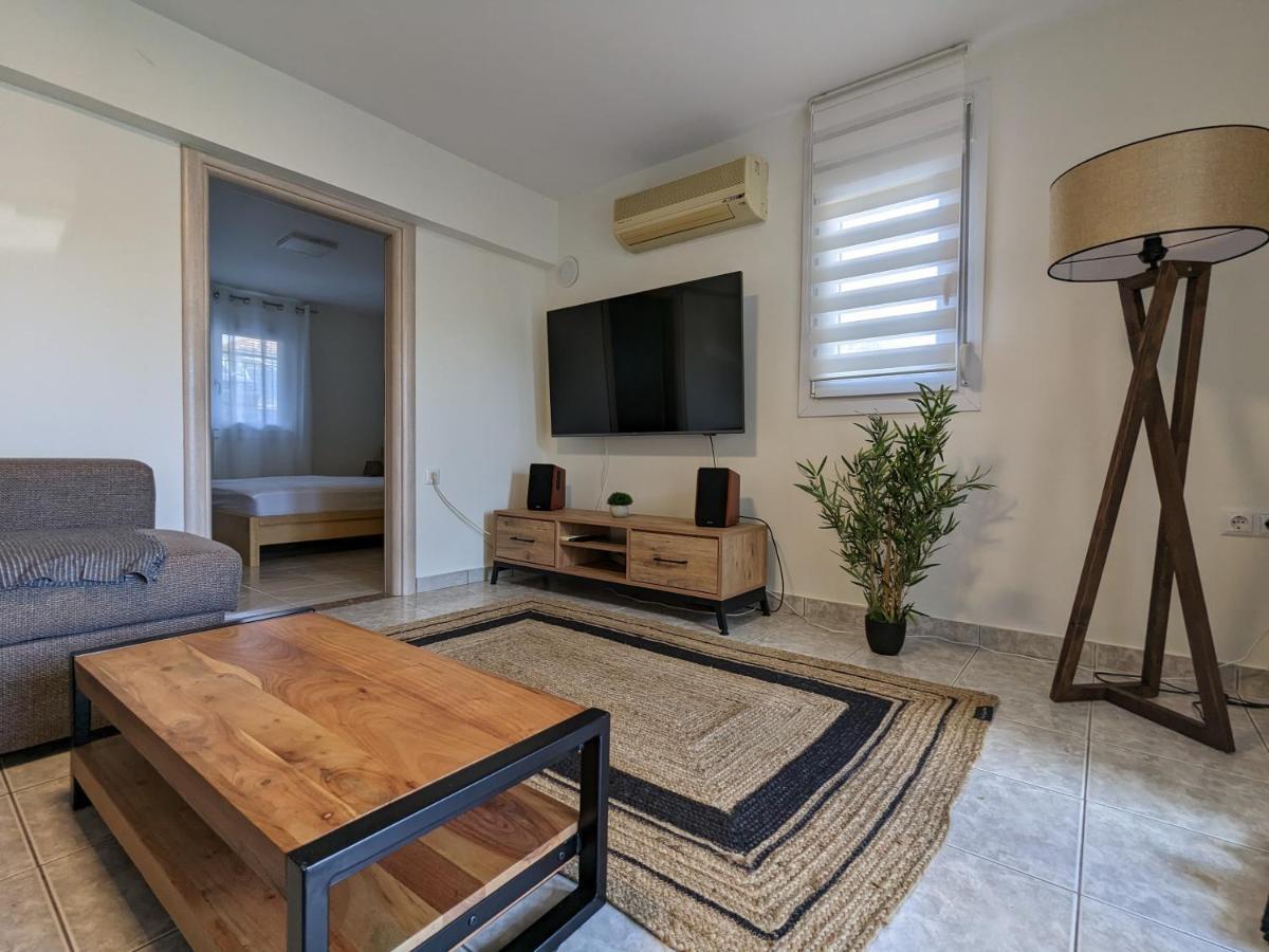 Ethos Apartment Néa Péramos Екстериор снимка