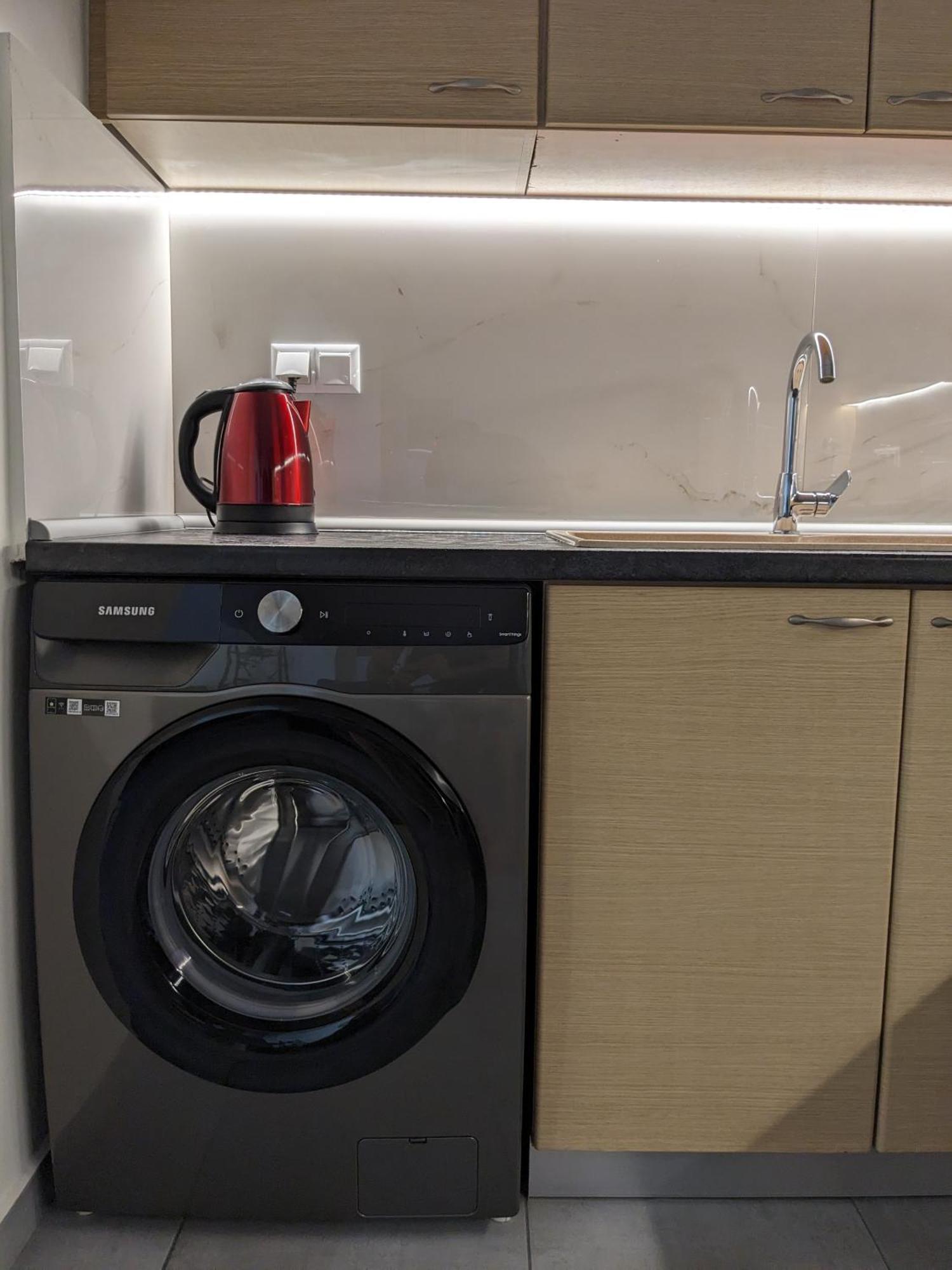 Ethos Apartment Néa Péramos Екстериор снимка